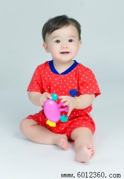 婴儿服饰品牌