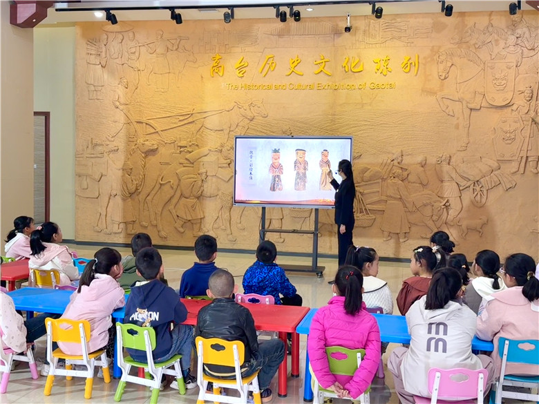 ��̨�ز���ݿ�չ����������Ʈ���ǡ���ɫ������ʵ���